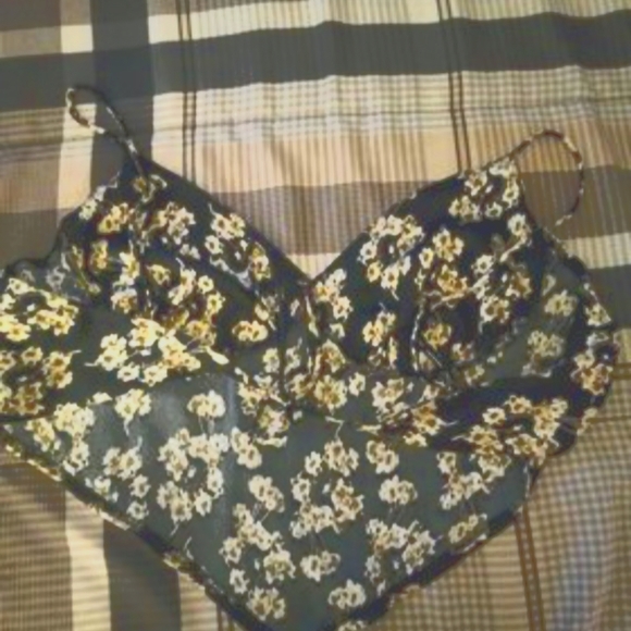 Blush BJ Tie crop top - Picture 3 of 3